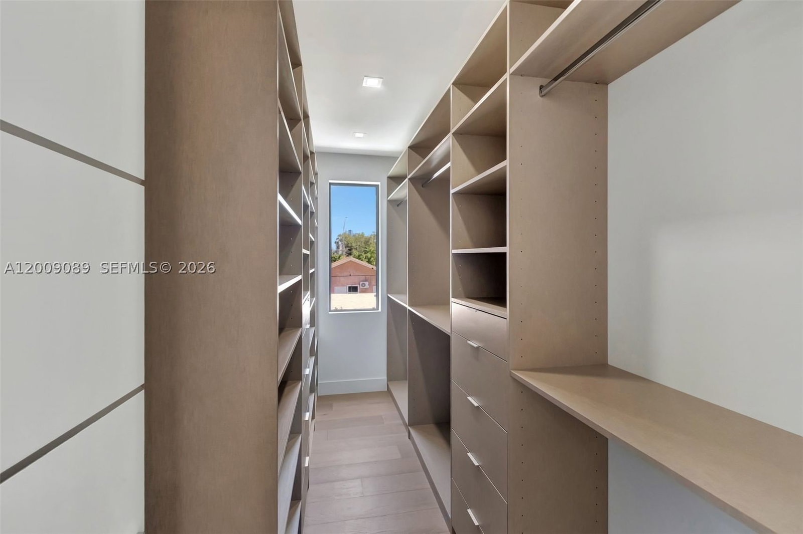 Real estate property located at 1223 12th Ct #1223, Miami-dade, Skyview Homes Condo, Miami, FL