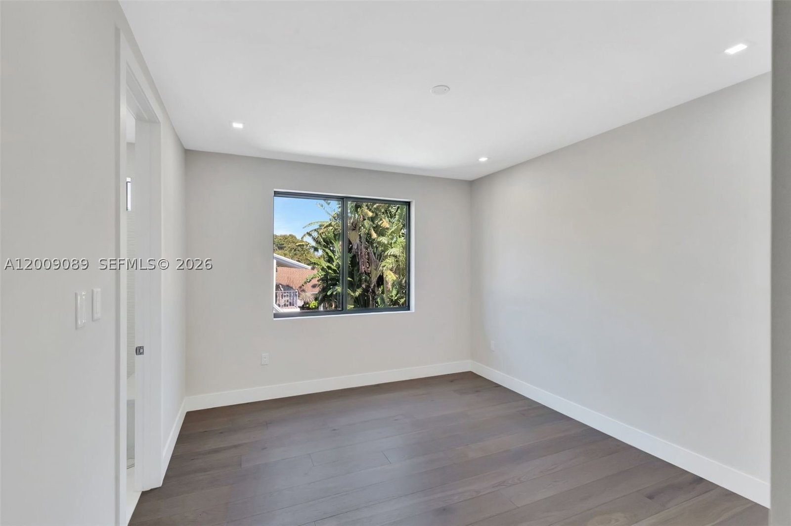Real estate property located at 1223 12th Ct #1223, Miami-dade, Skyview Homes Condo, Miami, FL