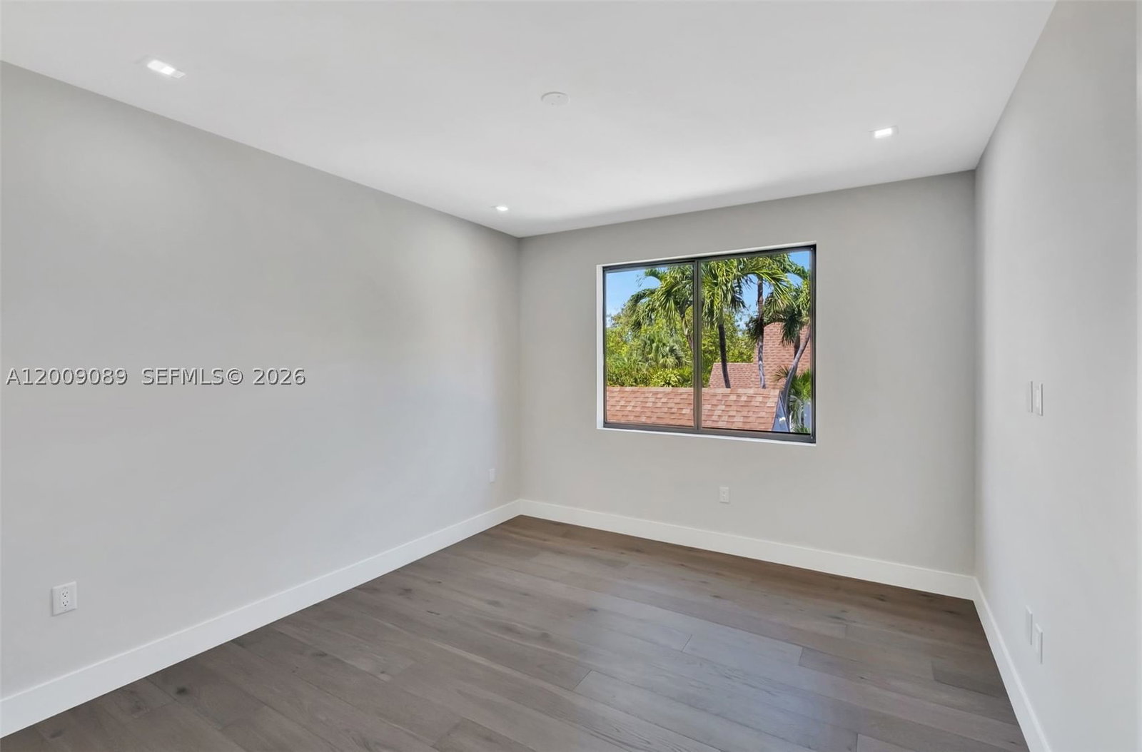 Real estate property located at 1223 12th Ct #1223, Miami-dade, Skyview Homes Condo, Miami, FL