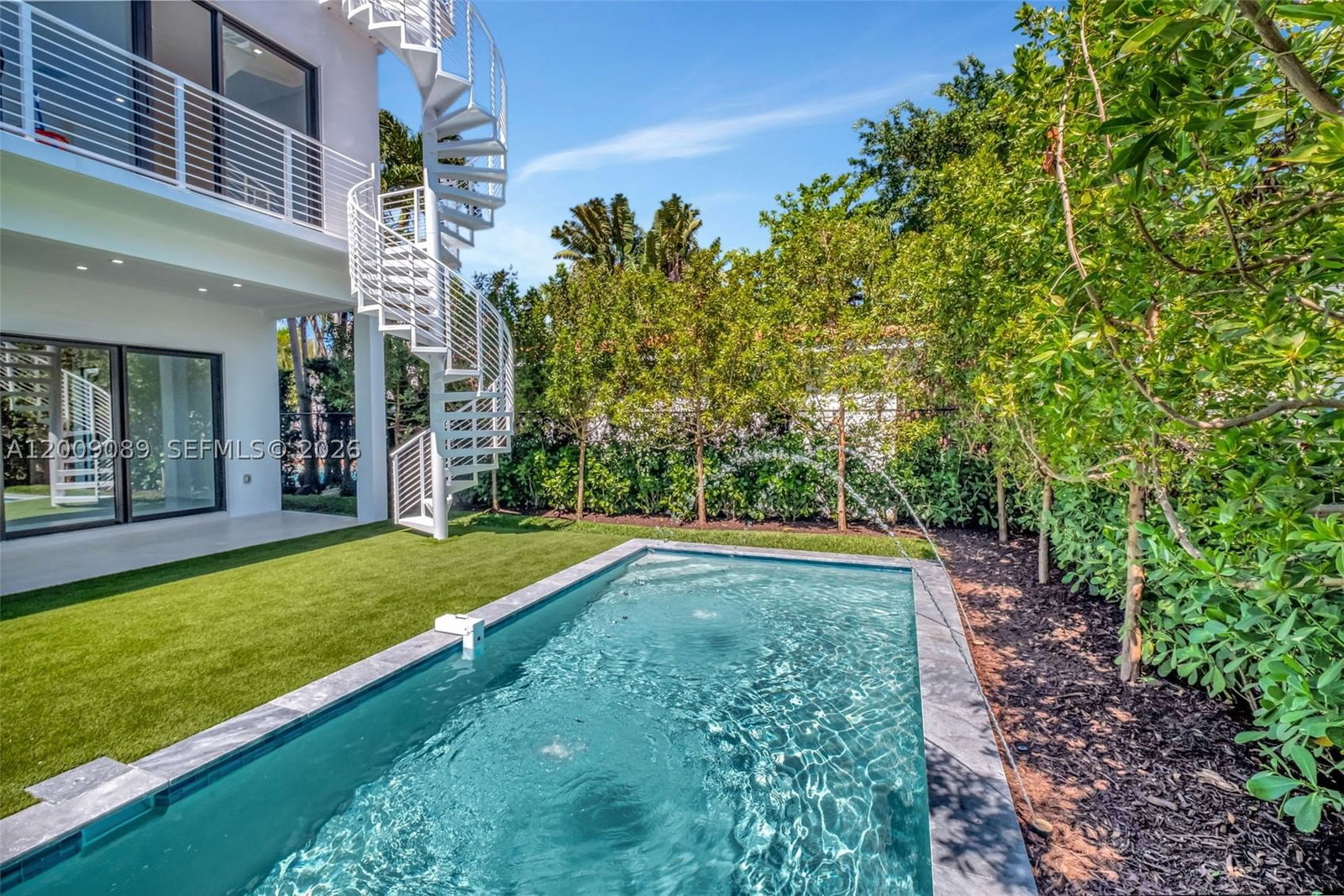 Real estate property located at 1223 12th Ct #1223, Miami-dade, Skyview Homes Condo, Miami, FL