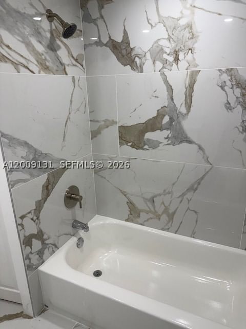Real estate property located at 1901 Ocean Dr #207, Broward, Darby Hall Apts Condo, Hollywood, FL