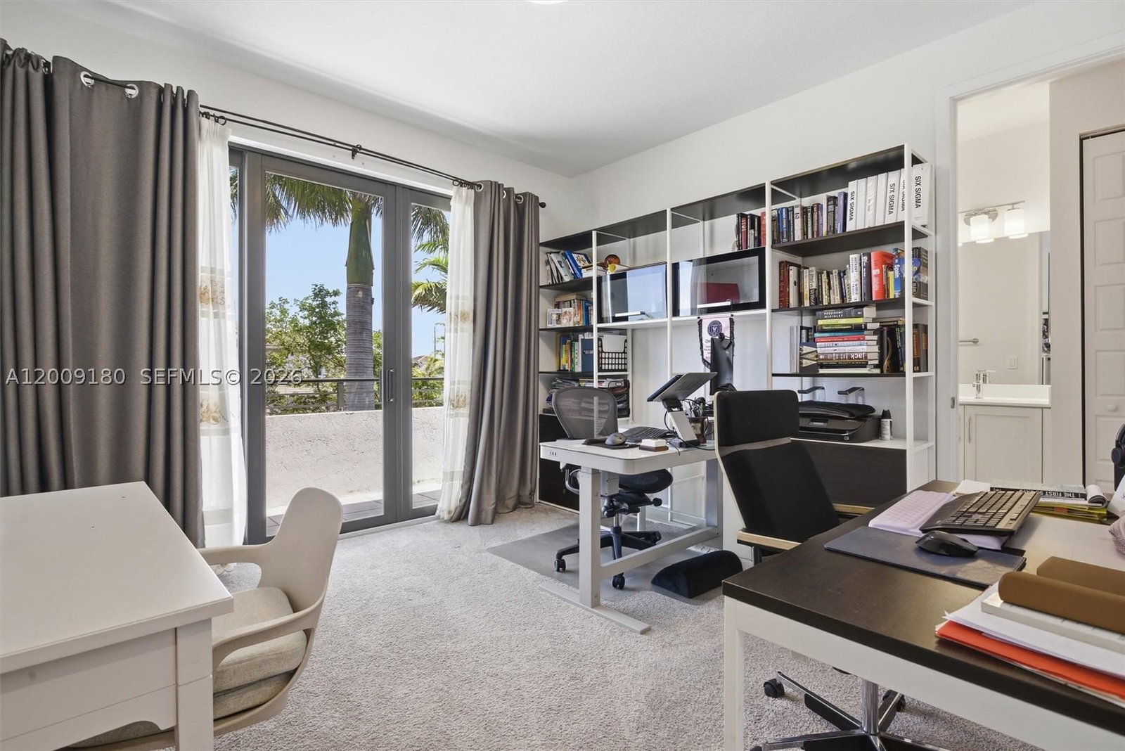 Real estate property located at 10870 Windward St, Broward, Cascata At Miralago, Parkland, FL
