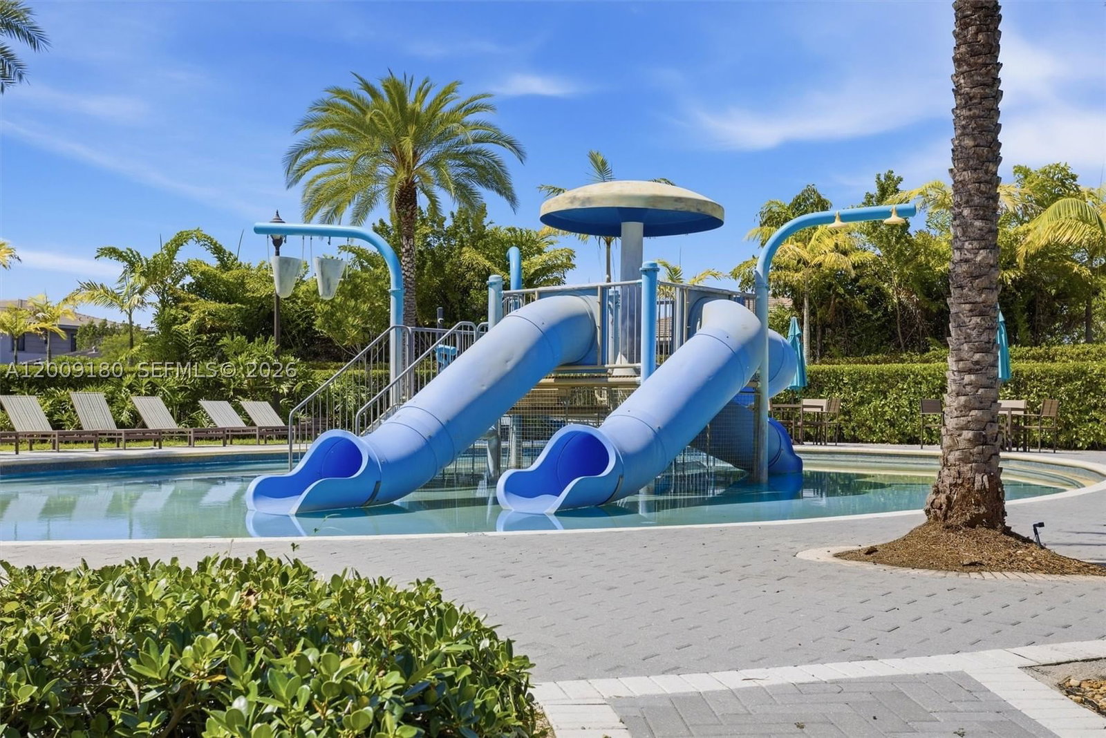 Real estate property located at 10870 Windward St, Broward, Cascata At Miralago, Parkland, FL