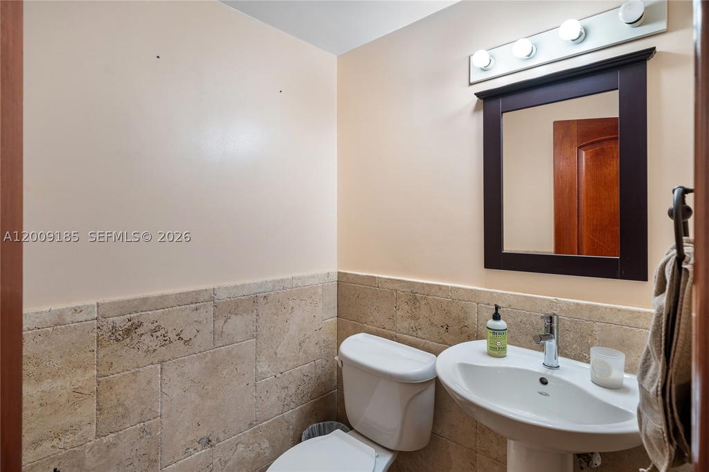 Real estate property located at 601 36th st #2908, Miami-dade, Blue Condo, Miami, FL
