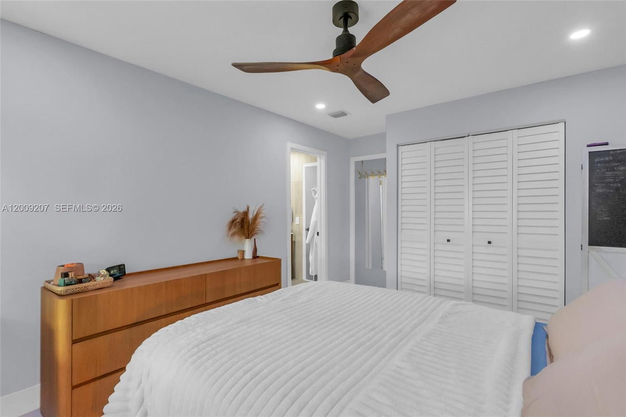 Real estate property located at 13756 54th Ter, Miami-dade, Bent Tree Sec 1, Miami, FL