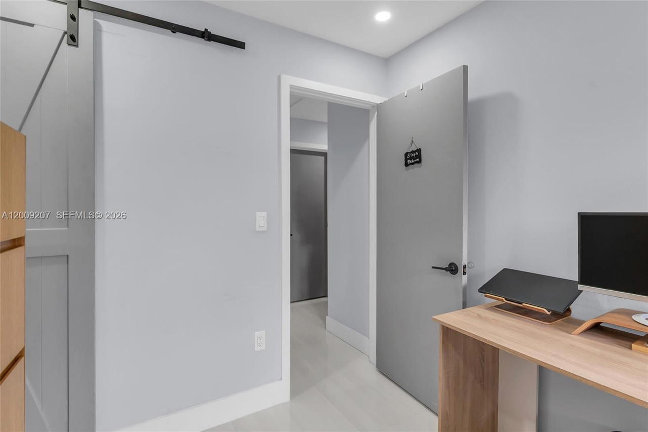 Real estate property located at 13756 54th Ter, Miami-dade, Bent Tree Sec 1, Miami, FL