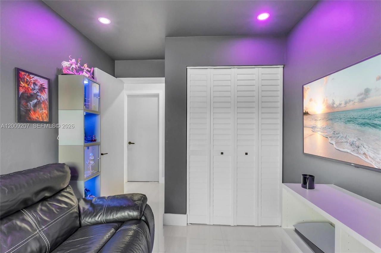 Real estate property located at 13756 54th Ter, Miami-dade, Bent Tree Sec 1, Miami, FL