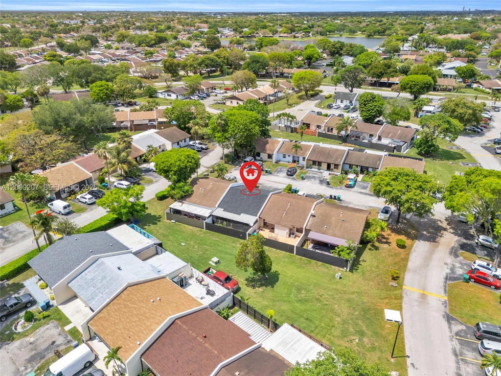 Real estate property located at 13756 54th Ter, Miami-dade, Bent Tree Sec 1, Miami, FL