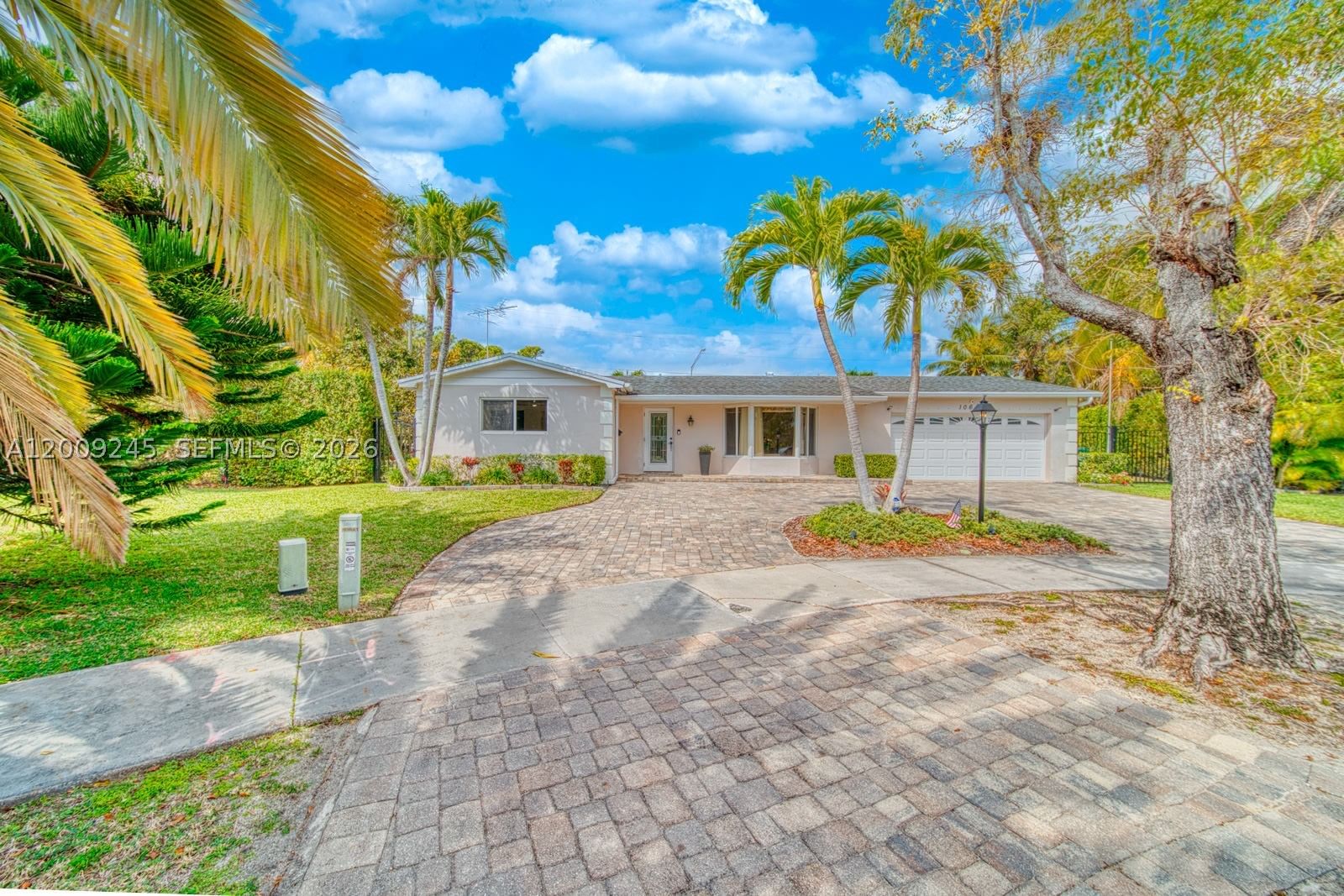 Real estate property located at 10641 99th Ter, Miami-dade, Kendale Sec 4, Miami, FL