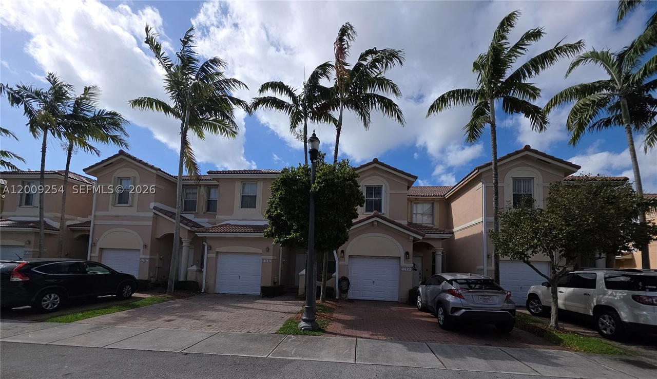 Real estate property located at 12454 123rd St, Miami-dade, Kendall Breeze, Miami, FL