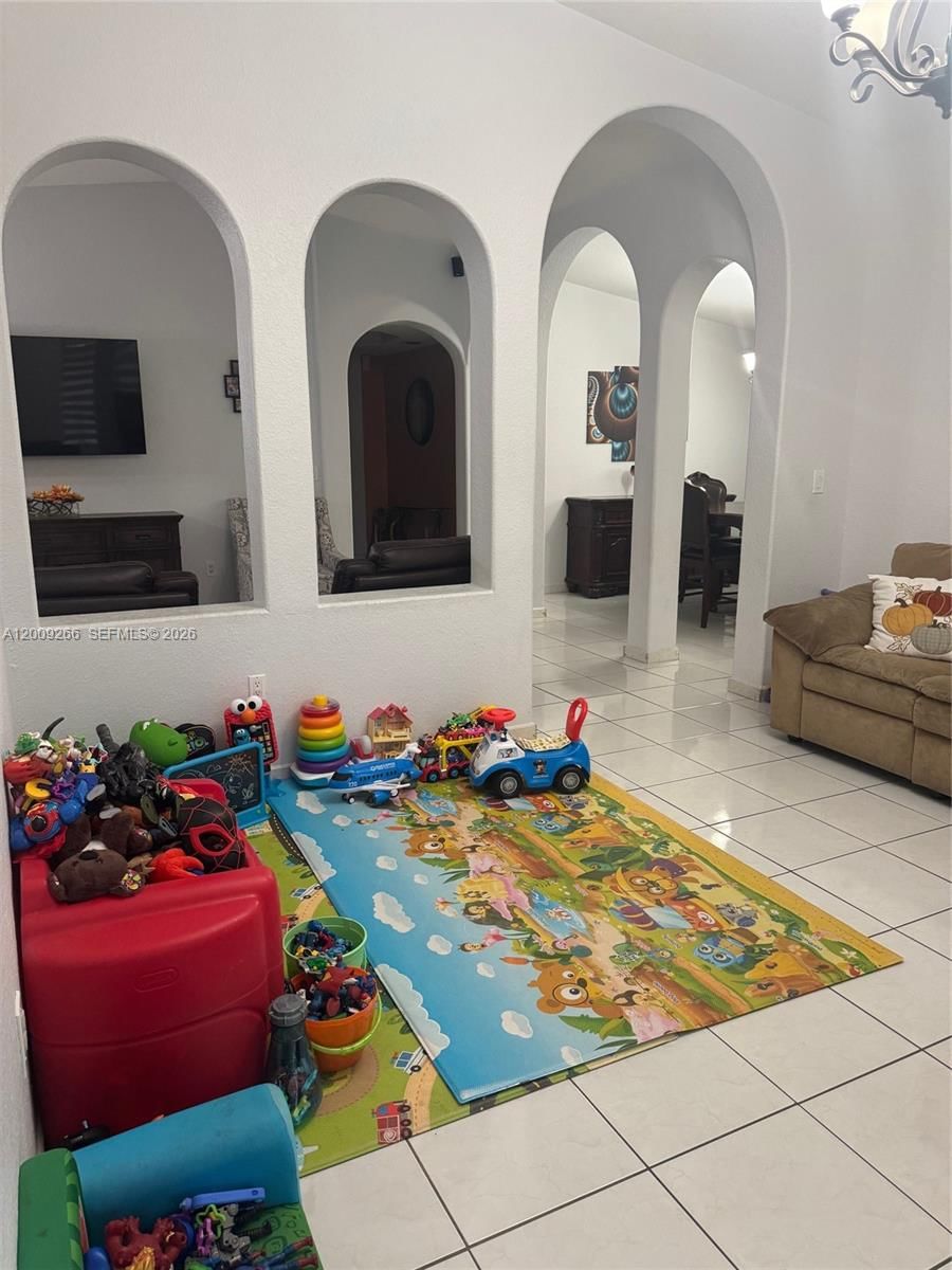 Real estate property located at 8748 143rd Ter, Miami-dade, Serenity Point, Miami Lakes, FL