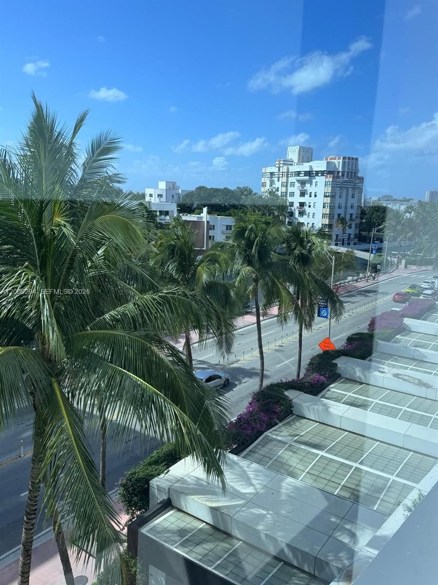 Real estate property located at 2301 Collins Ave #427, Miami-dade, Roney Palace Condo, Miami Beach, FL
