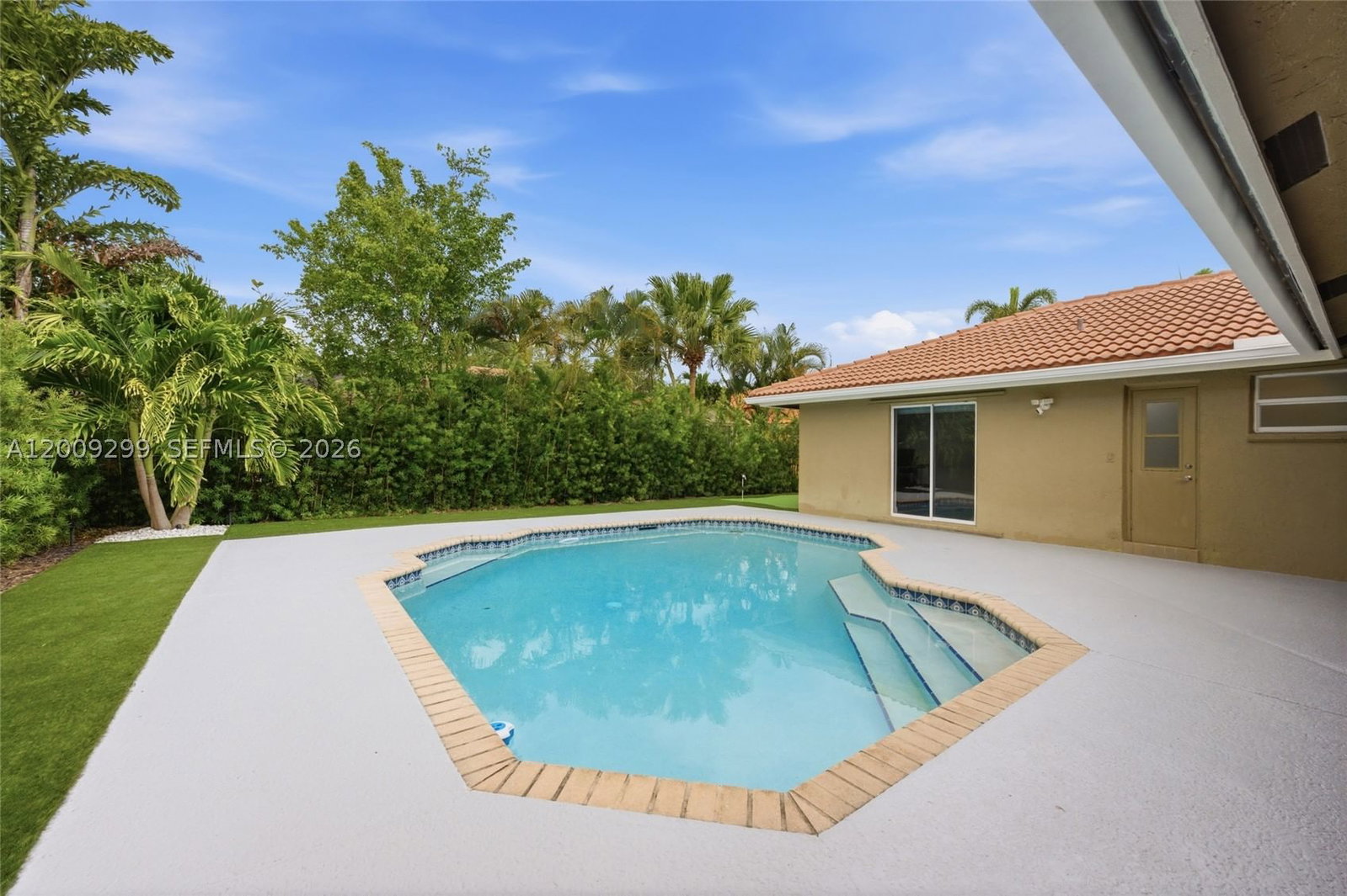 Real estate property located at 1135 Fairfax Ln, Broward, Sunset Springs, Weston, FL