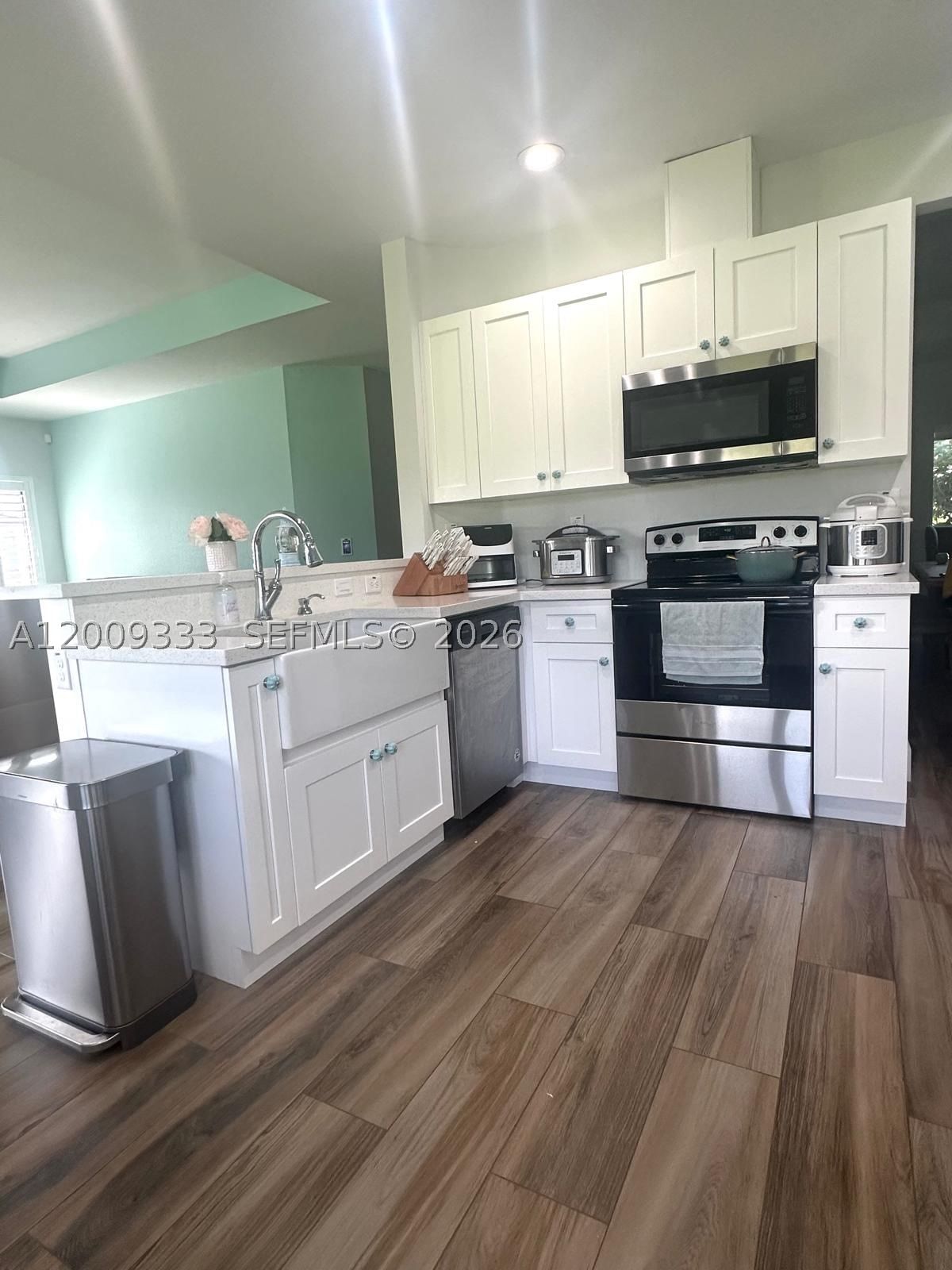 Real estate property located at 32151 196th Ave, Miami-dade, Roland Heights, Homestead, FL