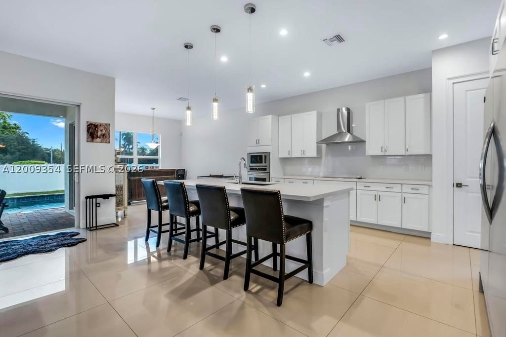 Real estate property located at 7601 CAVALIA Dr, Broward, Cavalia Estates, Davie, FL