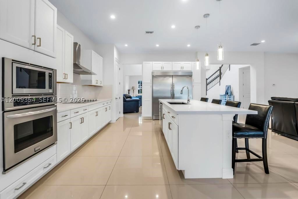 Real estate property located at 7601 CAVALIA Dr, Broward, Cavalia Estates, Davie, FL