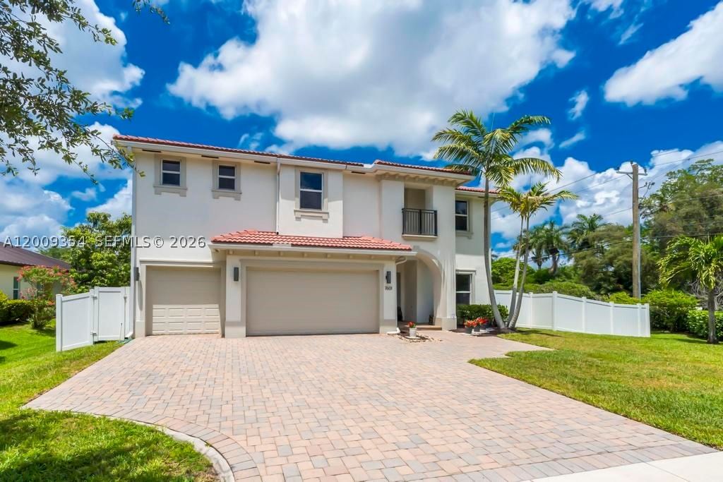 Real estate property located at 7601 CAVALIA Dr, Broward, Cavalia Estates, Davie, FL