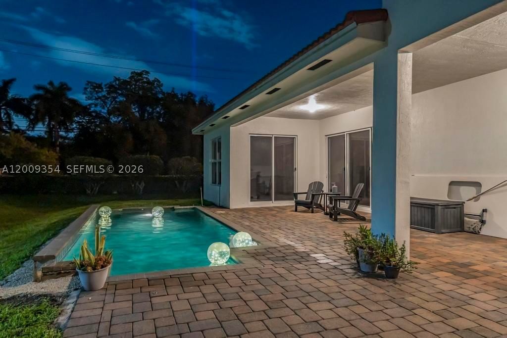Real estate property located at 7601 CAVALIA Dr, Broward, Cavalia Estates, Davie, FL