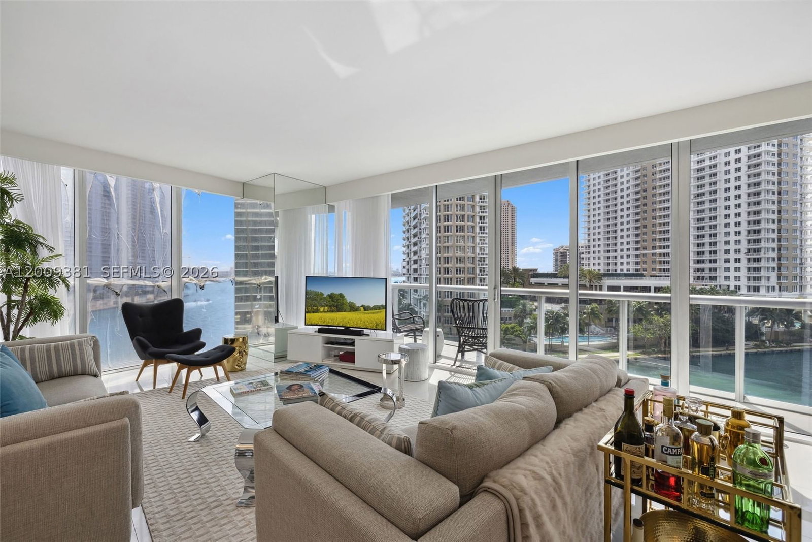 Real estate property located at 465 Brickell Ave #701, Miami-dade, Iconbrickell Condo No 1, Miami, FL