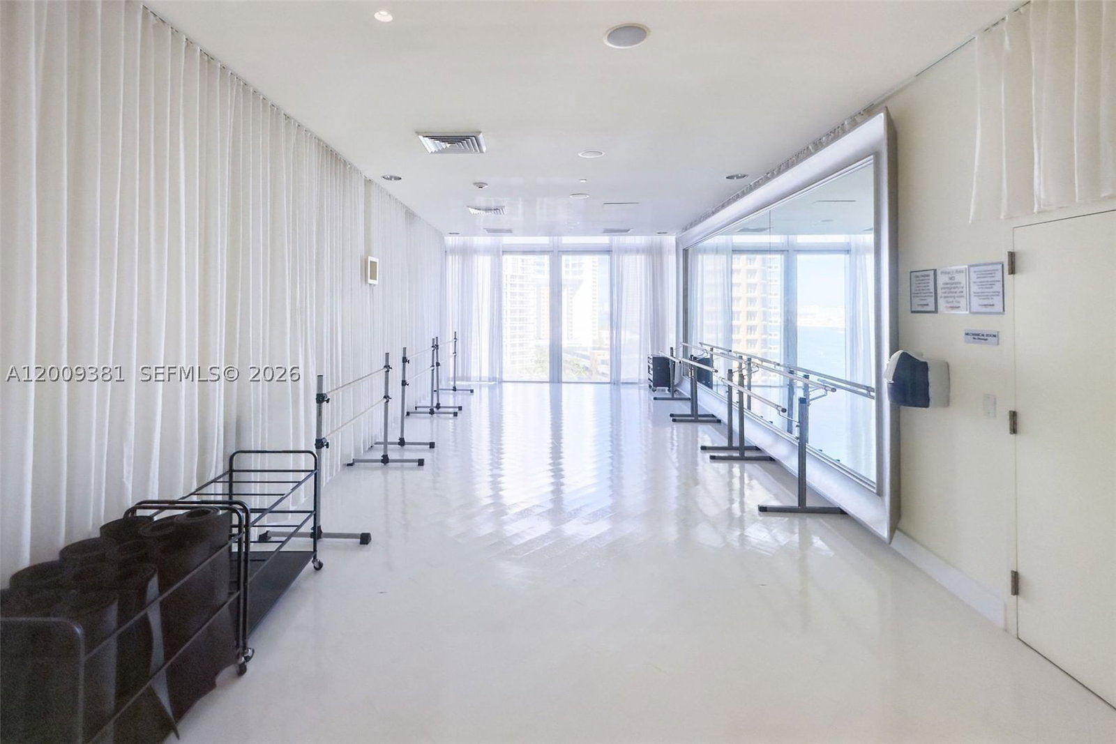Real estate property located at 465 Brickell Ave #701, Miami-dade, Iconbrickell Condo No 1, Miami, FL