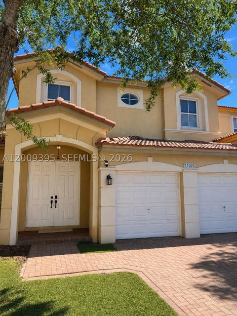 Real estate property located at 11028 87th Ln, Miami-dade, Islands At Doral Townhome, Doral, FL