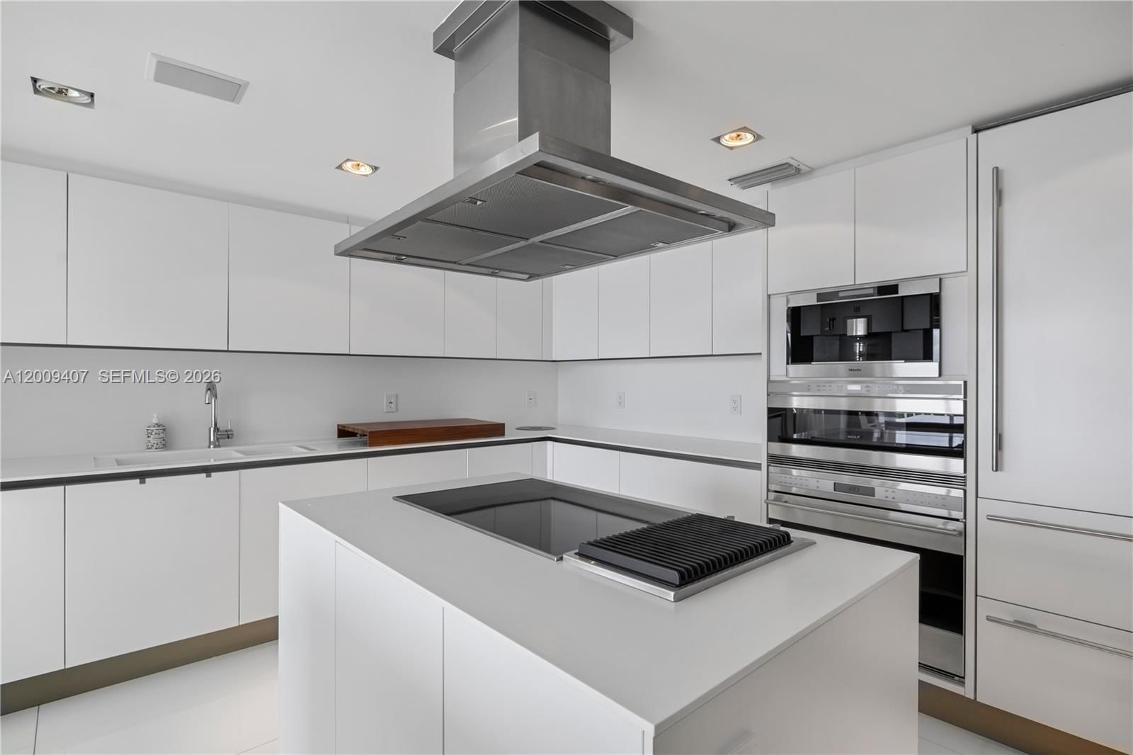 Real estate property located at 10155 Collins Ave #1210, Miami-dade, Bal Harbour 101 Condo, Bal Harbour, FL