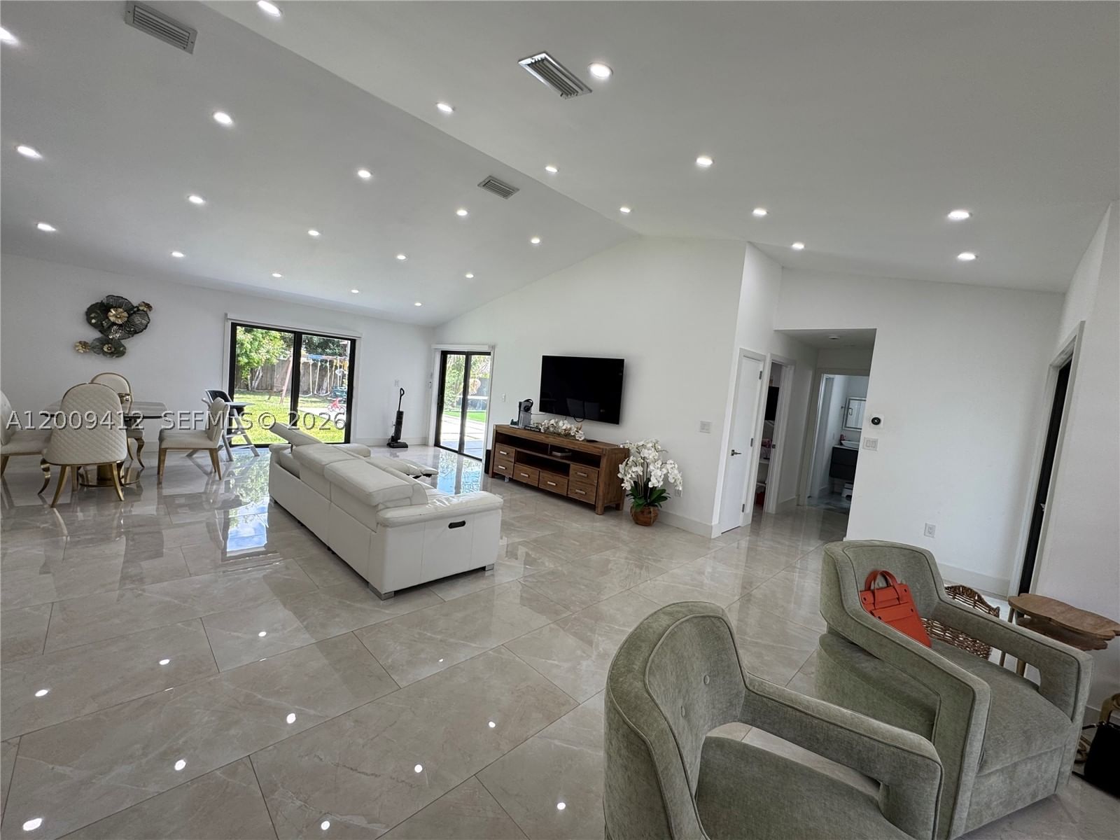 Real estate property located at 18781 294th Ter, Miami-dade, Amend Plat Of Redavo Esta, Homestead, FL