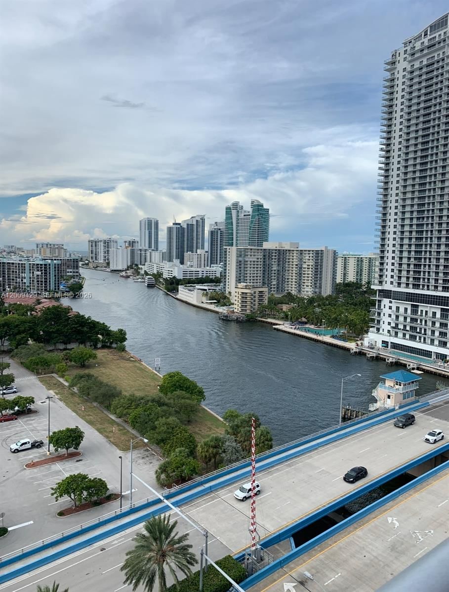 Real estate property located at 2602 Hallandale Beach Blvd R1708, Broward, Beachwalk Condominium, Hallandale Beach, FL