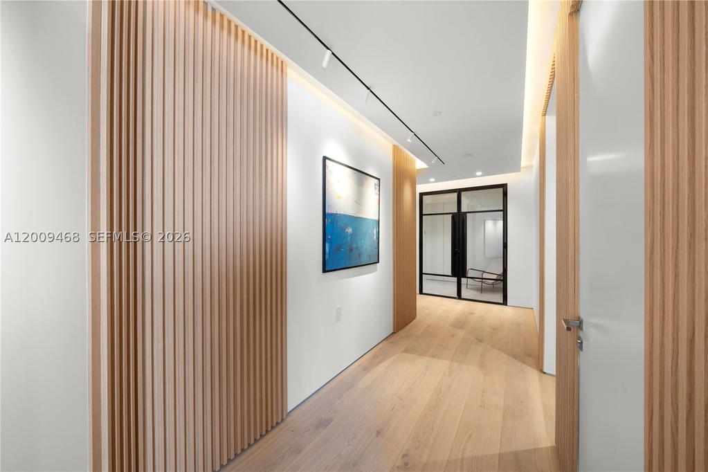Real estate property located at 100 Pointe Dr #1206, Miami-dade, Continuum On South Beach, Miami Beach, FL