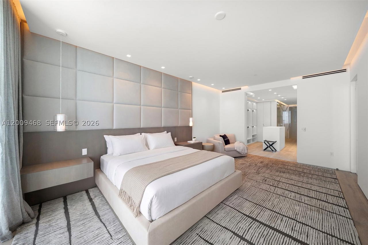 Real estate property located at 100 Pointe Dr #1206, Miami-dade, Continuum On South Beach, Miami Beach, FL