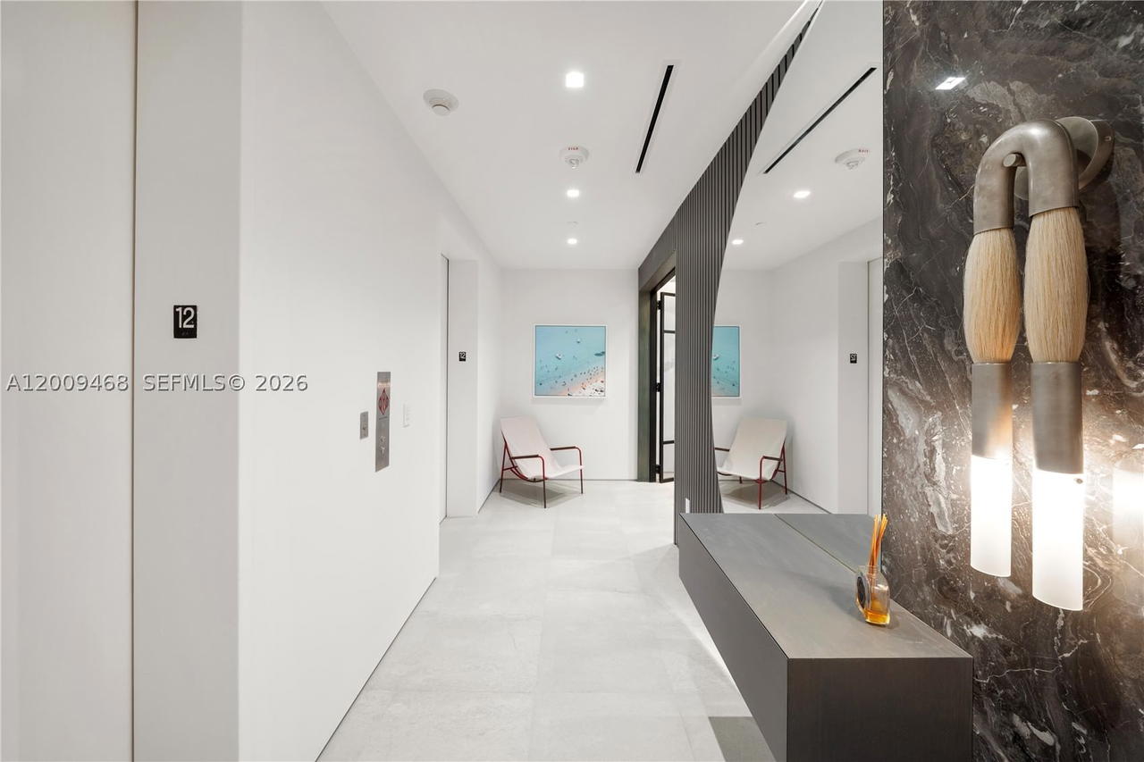 Real estate property located at 100 Pointe Dr #1206, Miami-dade, Continuum On South Beach, Miami Beach, FL