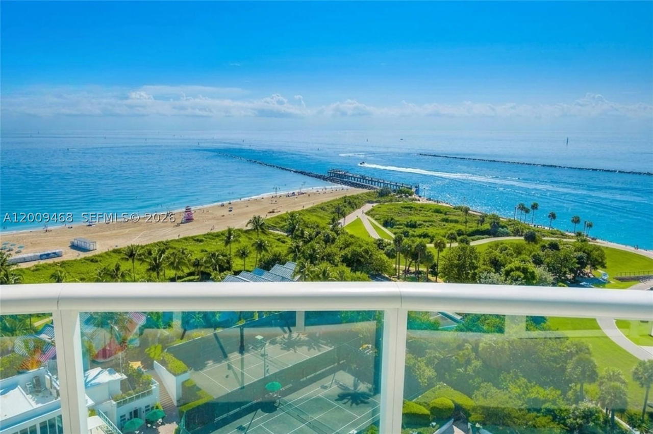 Real estate property located at 100 Pointe Dr #1206, Miami-dade, Continuum On South Beach, Miami Beach, FL