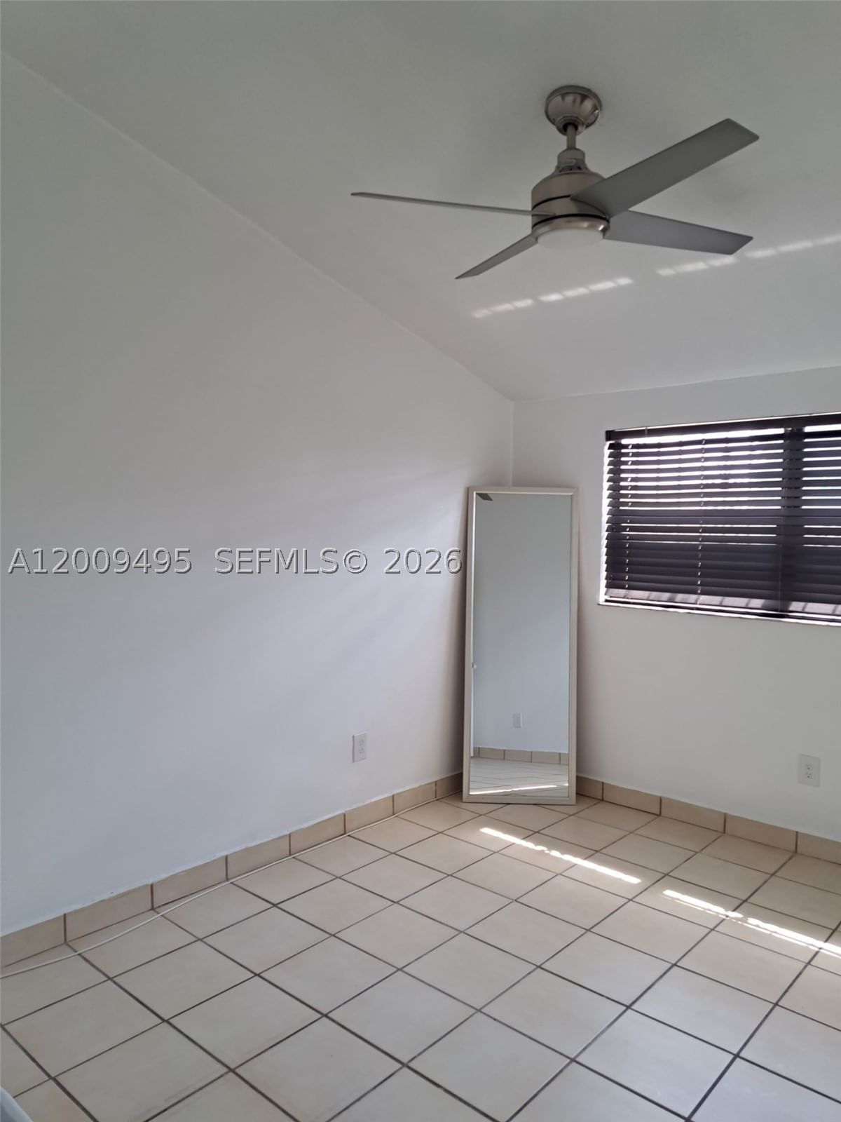 Real estate property located at 8541 7th St #32, Miami-dade, Florida 2000 Condo, Miami, FL