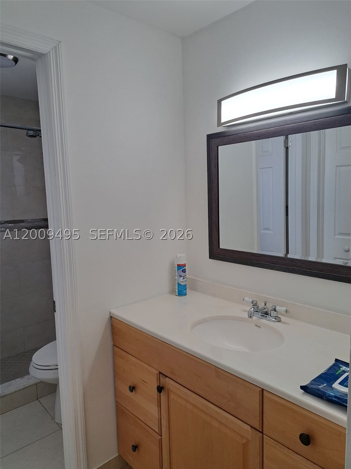 Real estate property located at 8541 7th St #32, Miami-dade, Florida 2000 Condo, Miami, FL