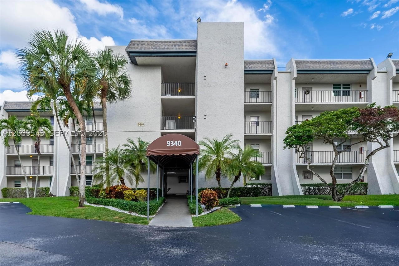 Real estate property located at 9340 Lagoon Pl #110, Broward, Poinciana 12a Pine Island, Davie, FL
