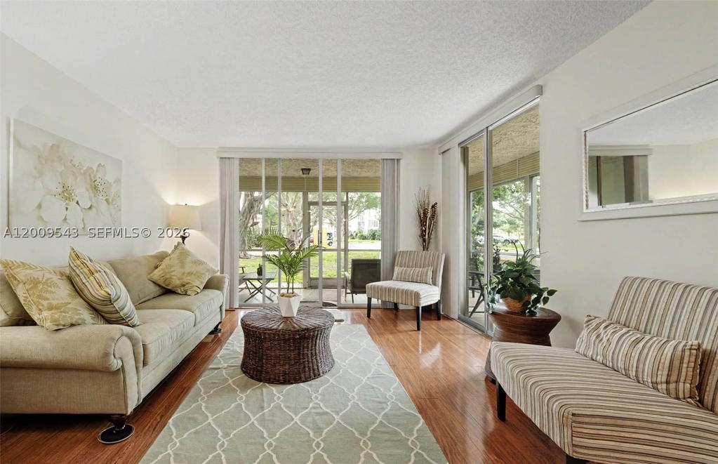 Real estate property located at 9340 Lagoon Pl #110, Broward, Poinciana 12a Pine Island, Davie, FL