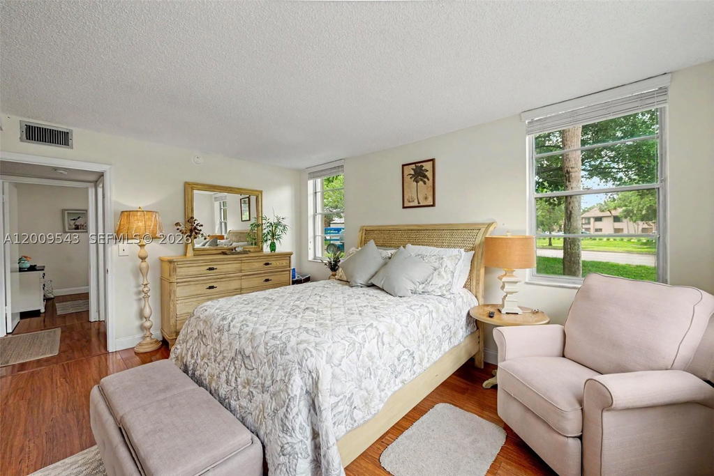 Real estate property located at 9340 Lagoon Pl #110, Broward, Poinciana 12a Pine Island, Davie, FL