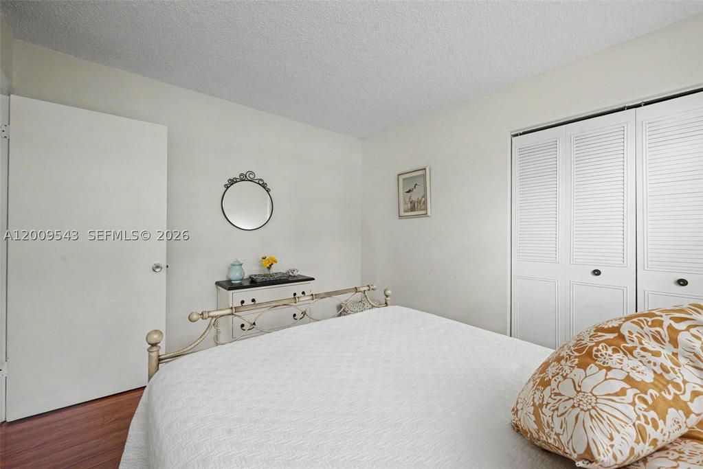 Real estate property located at 9340 Lagoon Pl #110, Broward, Poinciana 12a Pine Island, Davie, FL