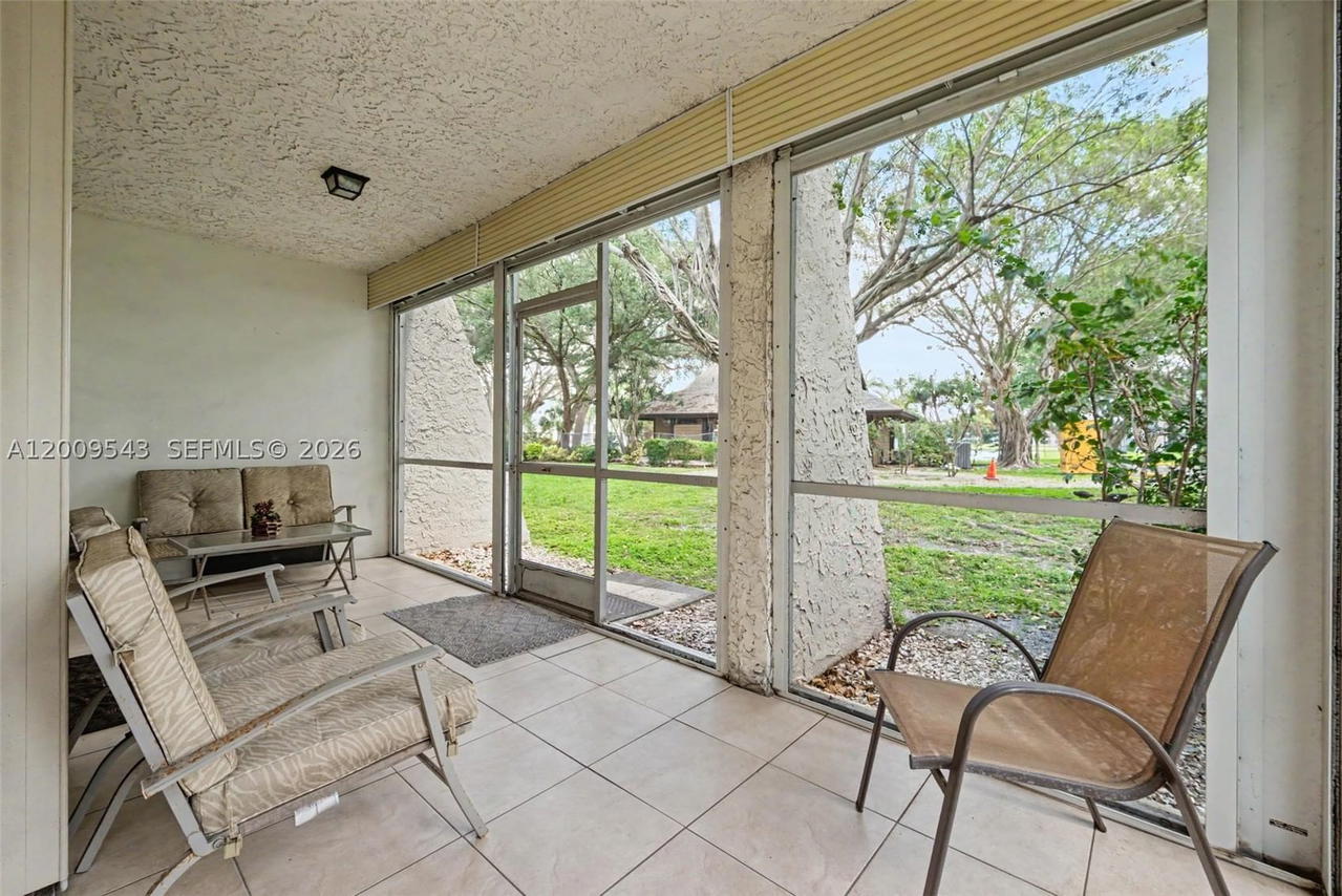 Real estate property located at 9340 Lagoon Pl #110, Broward, Poinciana 12a Pine Island, Davie, FL