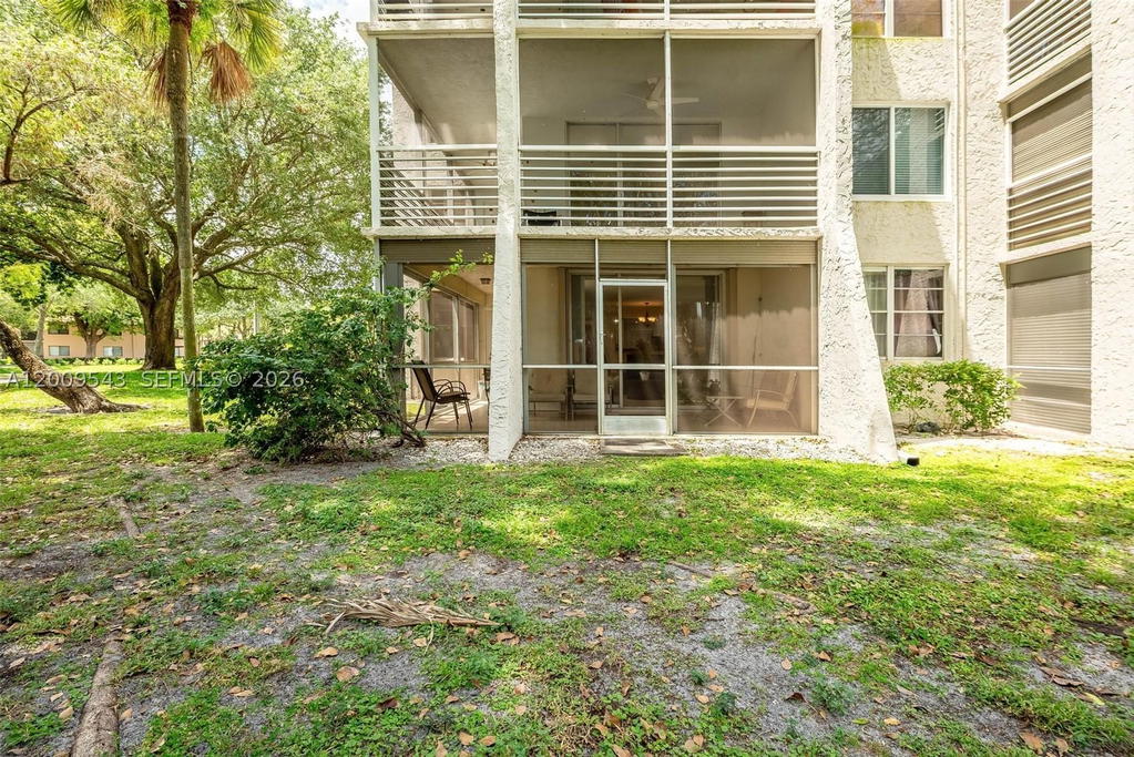 Real estate property located at 9340 Lagoon Pl #110, Broward, Poinciana 12a Pine Island, Davie, FL