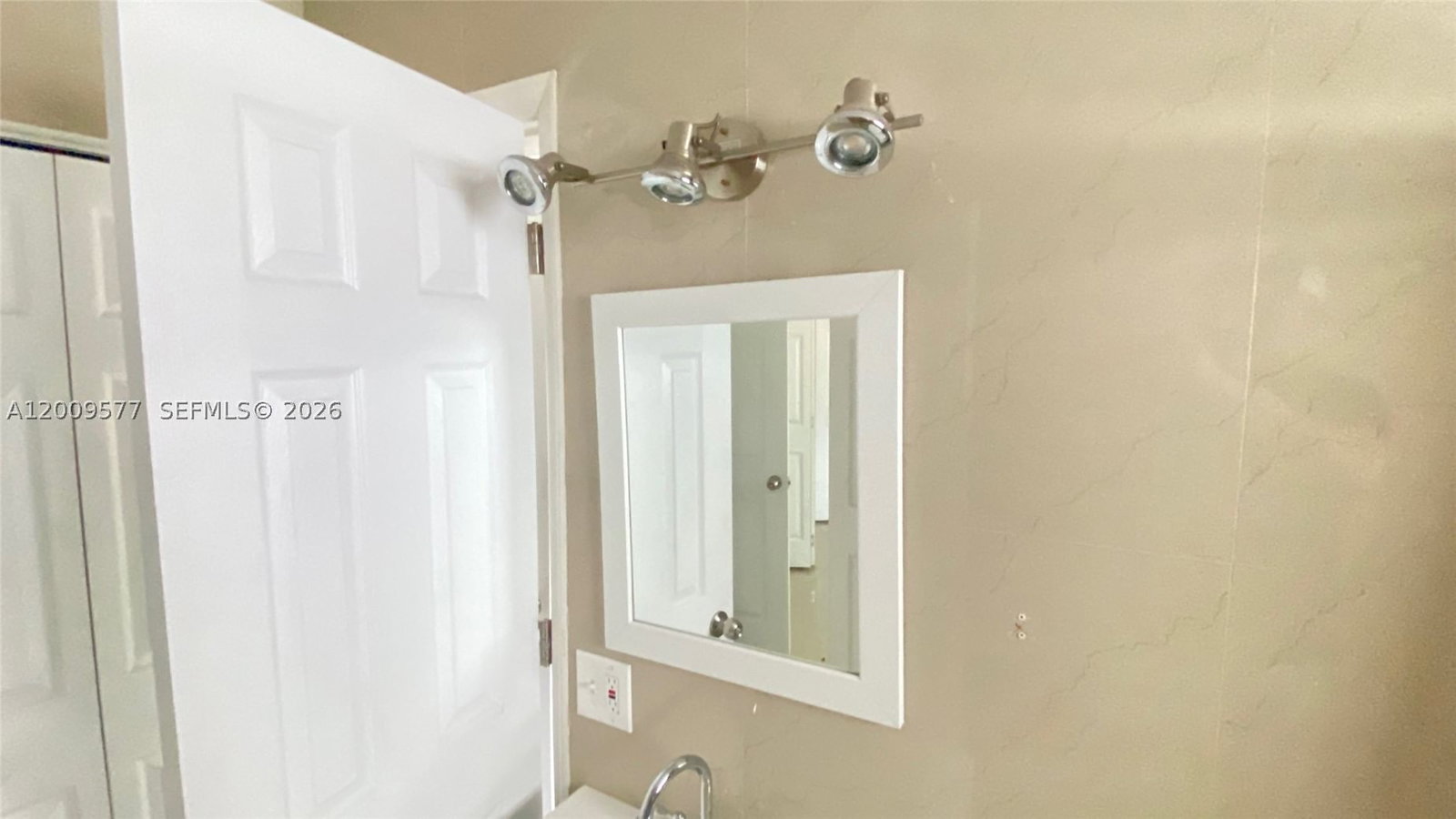 Real estate property located at 530 99th St, Miami-dade, 1st Addn To Pinewood Park, Miami, FL