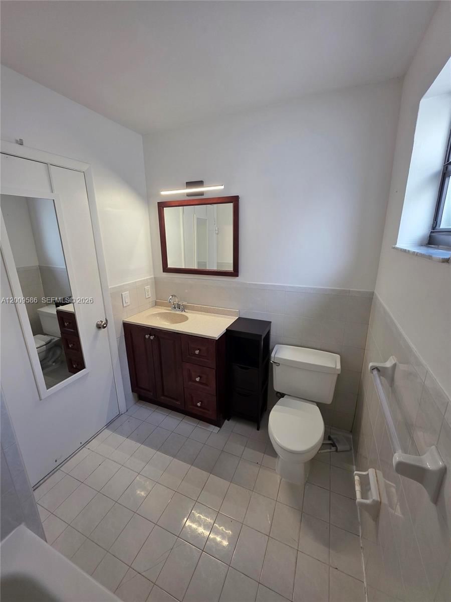 Real estate property located at 11649 91st Ave, Miami-dade, Maria Luisa Estates Sec 4, Hialeah Gardens, FL