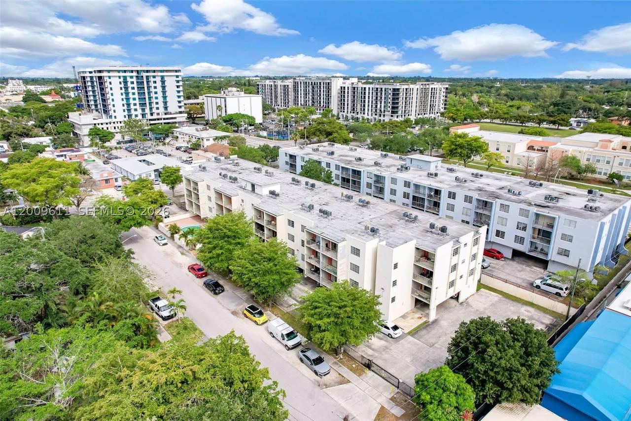 Real estate property located at 1225 124th St #49C, Miami-dade, Windward Condo, North Miami, FL