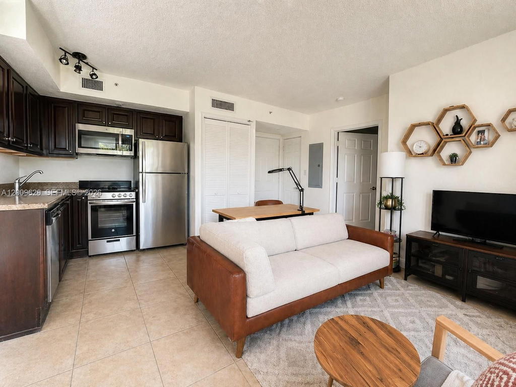 Real estate property located at 630 85th St #101, Miami-dade, Las Brisas Of Miami Beach, Miami Beach, FL