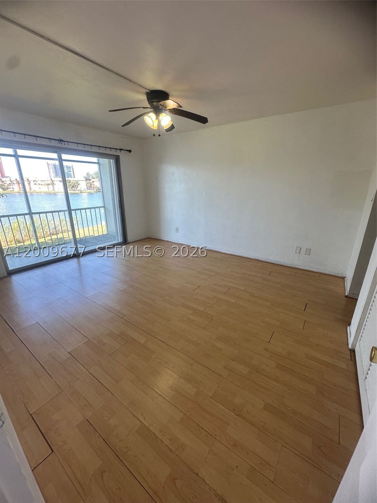 Real estate property located at 1530 191st St #205, Miami-dade, Third Horizons Condo, Miami, FL