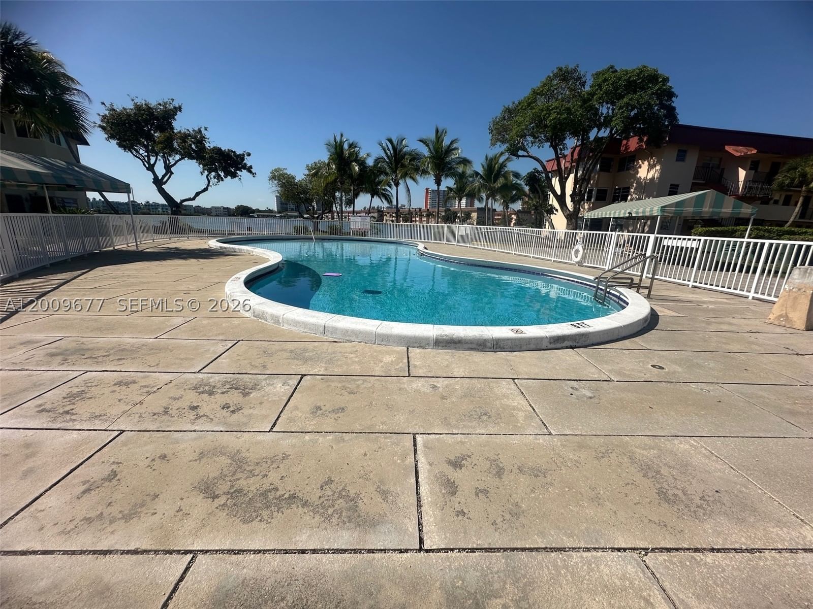 Real estate property located at 1530 191st St #205, Miami-dade, Third Horizons Condo, Miami, FL