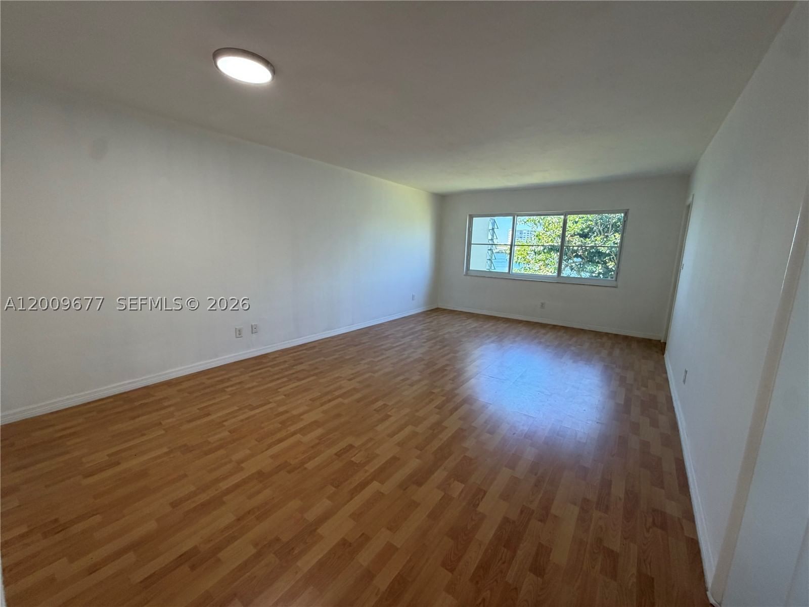 Real estate property located at 1530 191st St #205, Miami-dade, Third Horizons Condo, Miami, FL