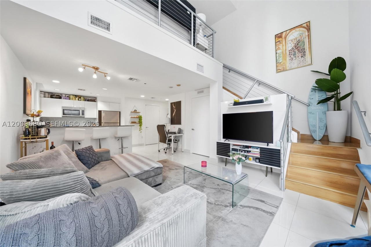 Real estate property located at 1050 Brickell Ave #1002, Miami-dade, 1060 Brickell Condo, Miami, FL
