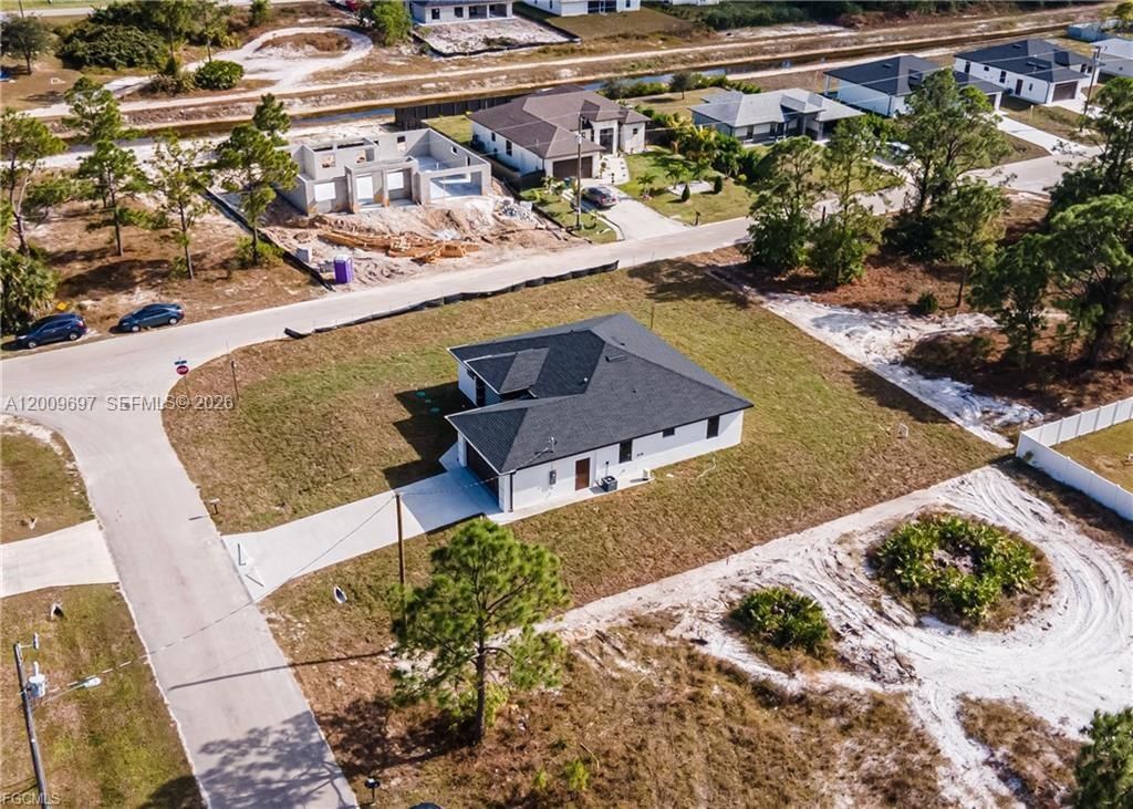 Real estate property located at 3701 28th ST SW, Lee, Lehigh Acres, Lehigh Acres, FL