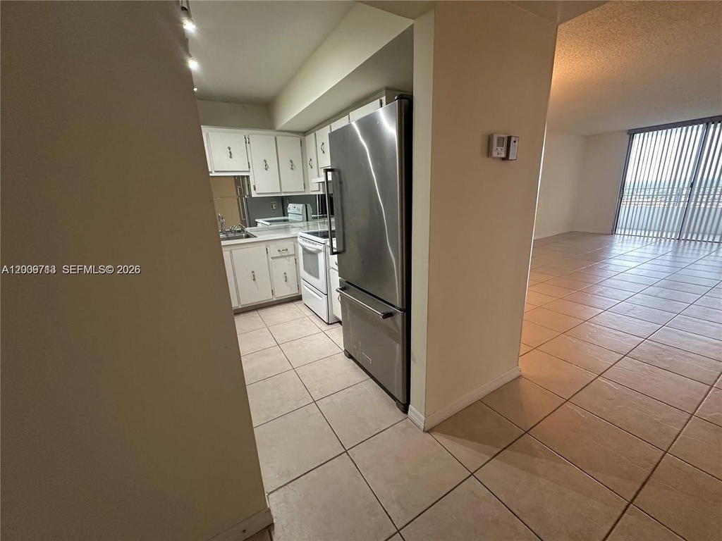 Real estate property located at 600 Three Islands Blvd #1402, Broward, Olympus Condo Phase, Hallandale Beach, FL